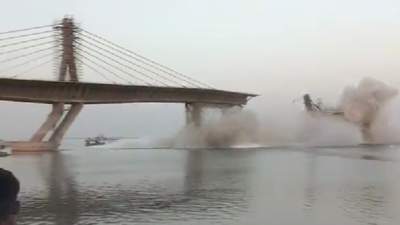 мост в Индии рухнул