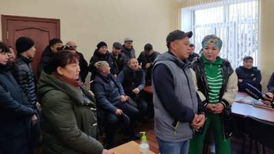 20 водителей устроили забастовку в Уральске из-за невыплаченной им зарплаты 