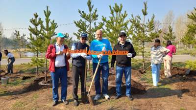 Казахстан Астана субботник посадка деревья
