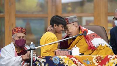 Далай-лама принес извинения