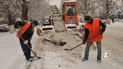 снег дорога рабочие