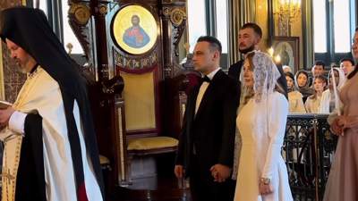 Казахстанский тяжелоатлет Илья Ильин венчался со своей законной супругой