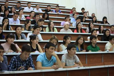 Қазақстан,  Орталық Азия университеті, Ақтау гуманитарлық-техникалық университеті, «Астана» университеті