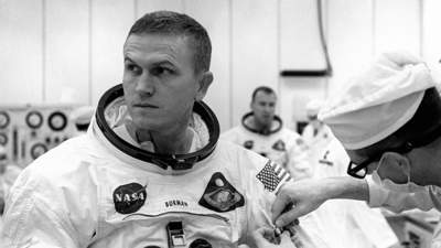 Умер командир первой лунной экспедиции "Аполлона"